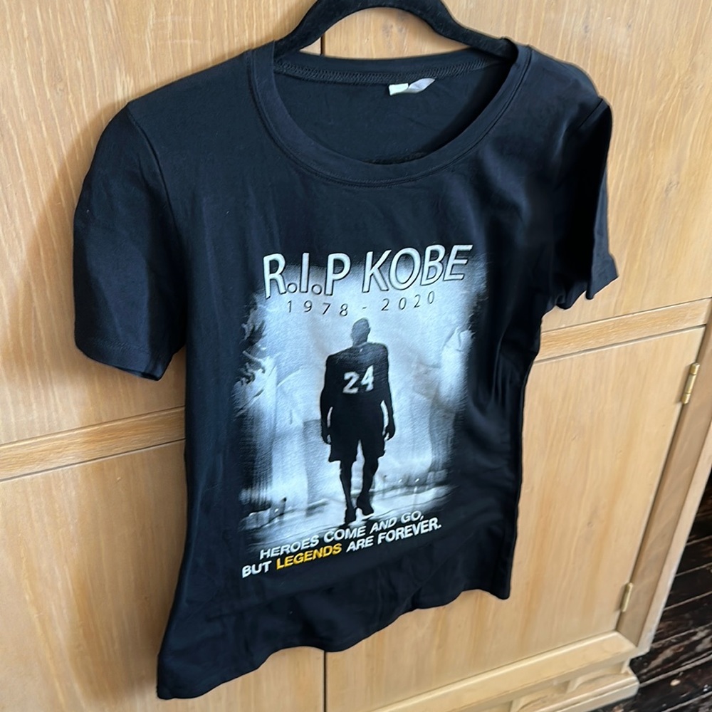 Black tshirt new without tag